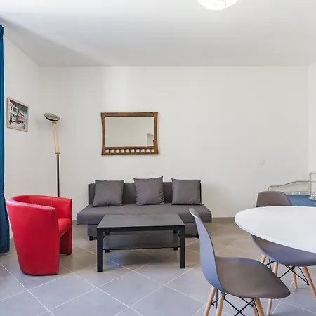 Apartment Vaste De 44 M Centre - N2
