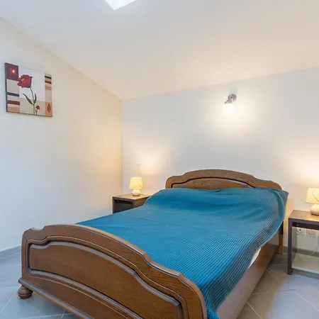 Vaste De 44 M Centre - N2 Apartment *