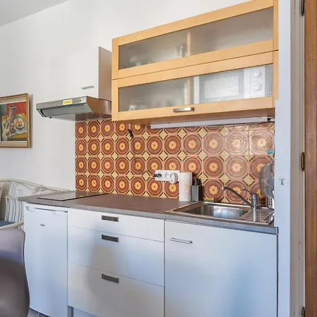 Apartment Vaste De 44 M Centre - N2 Charleval (Bouches-du-Rhone)